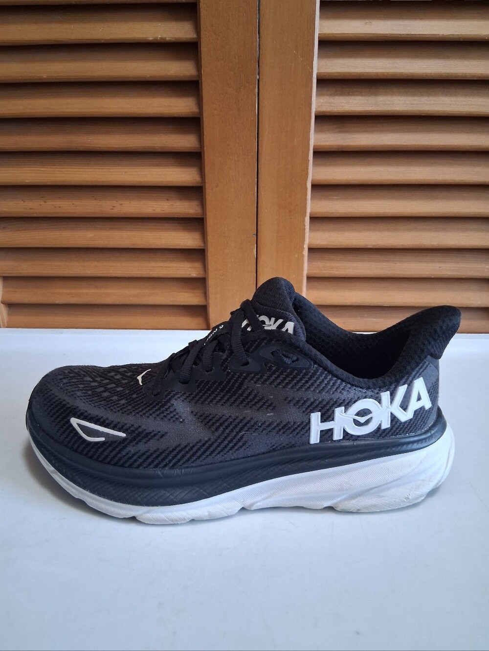Hoka Clifton 9 Black White Women's Running Shoe * Size: 6.5B - Picture 1 of 8